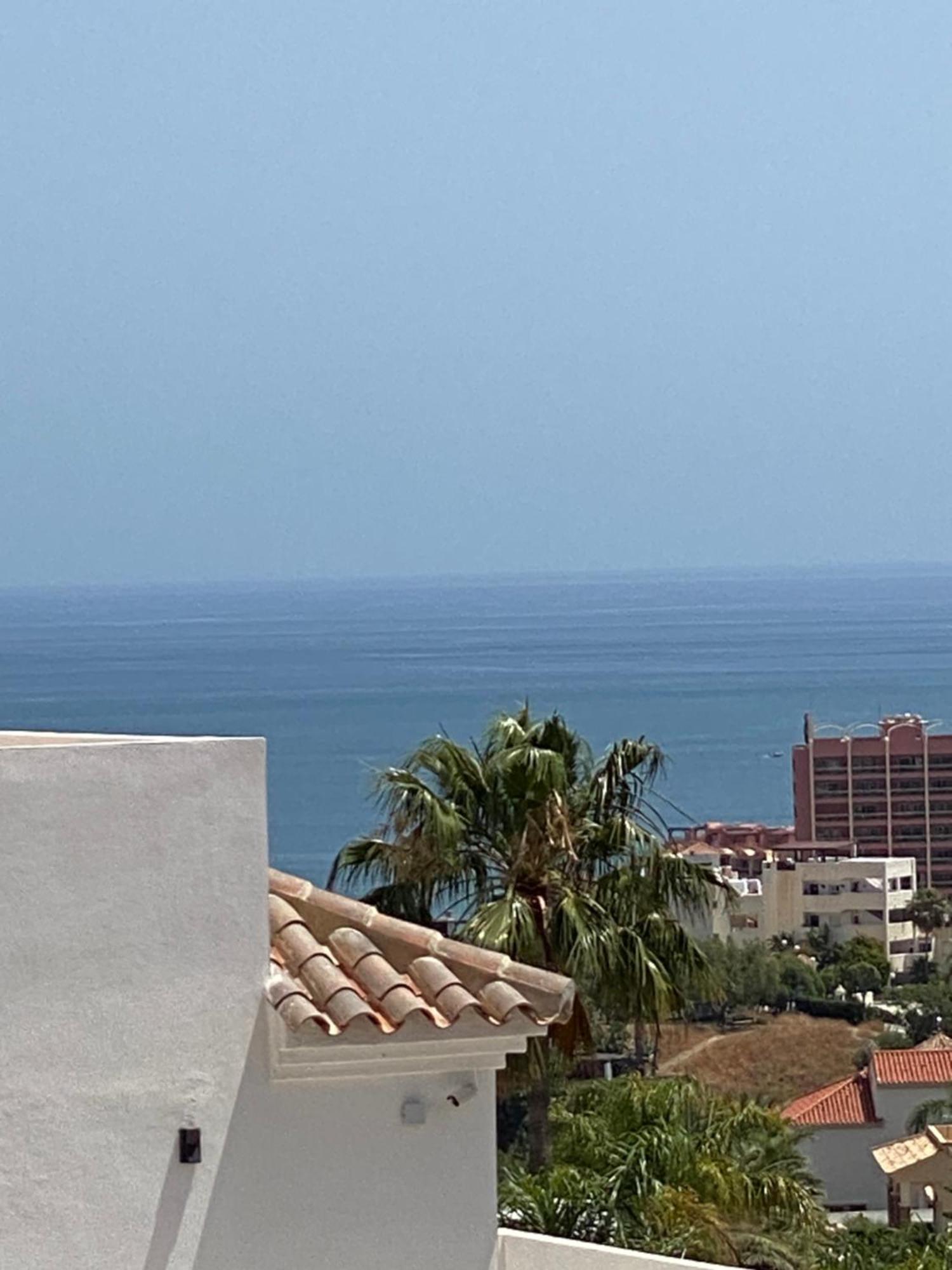 Villa With Heated Private Pool, Sea View& Turkish Sauna Benalmadena Bagian luar foto