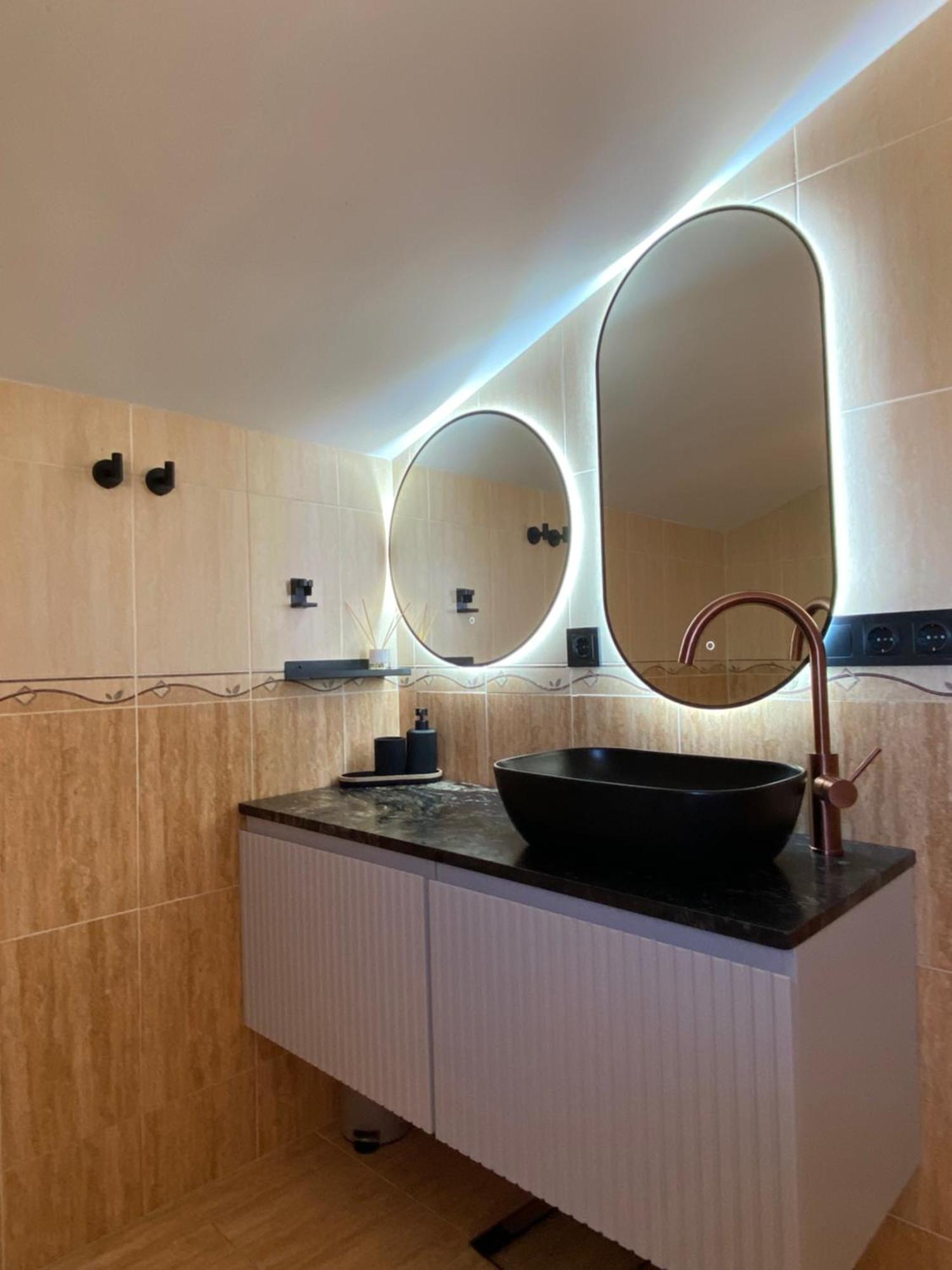 Villa With Heated Private Pool, Sea View& Turkish Sauna Benalmadena Bagian luar foto