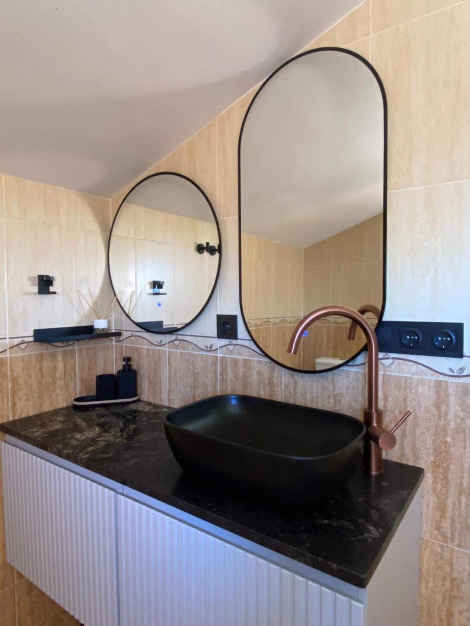 Villa With Heated Private Pool, Sea View& Turkish Sauna Benalmadena Bagian luar foto